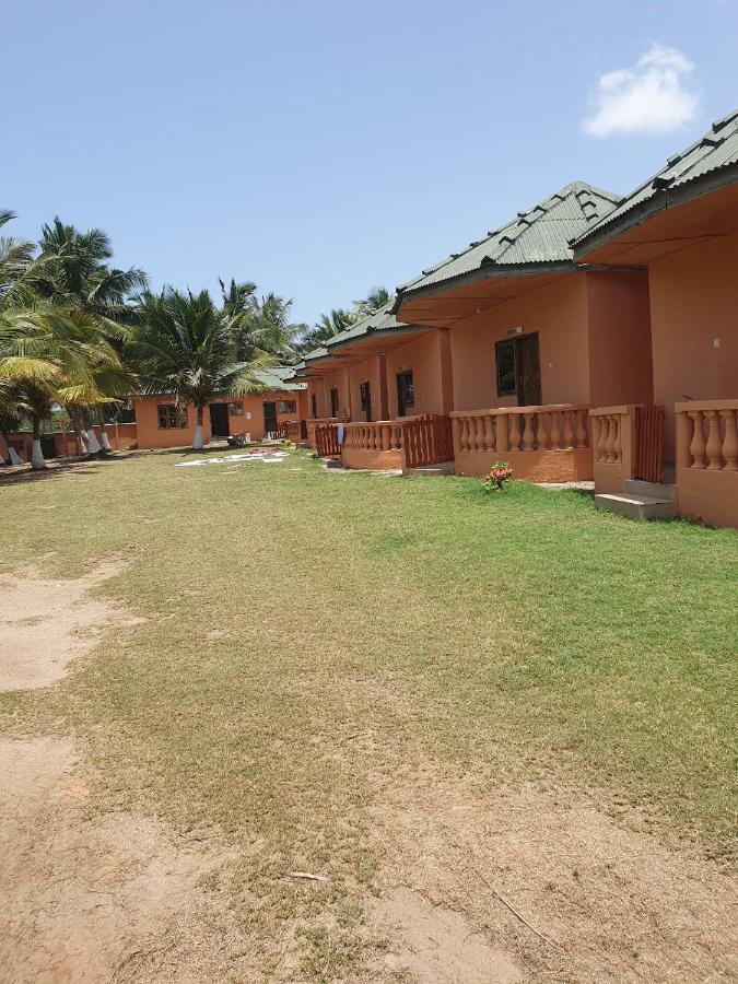 Comfort Beach Resort Biriwa Εξωτερικό φωτογραφία